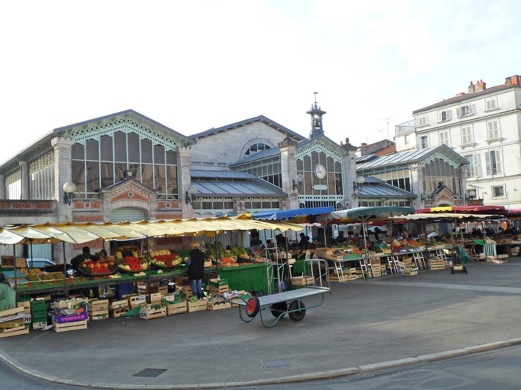 Les Halles 3 La Rochelle  Exterior photo